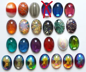 18x13mm (1685) Oval Cabochon (Specialty Colors)