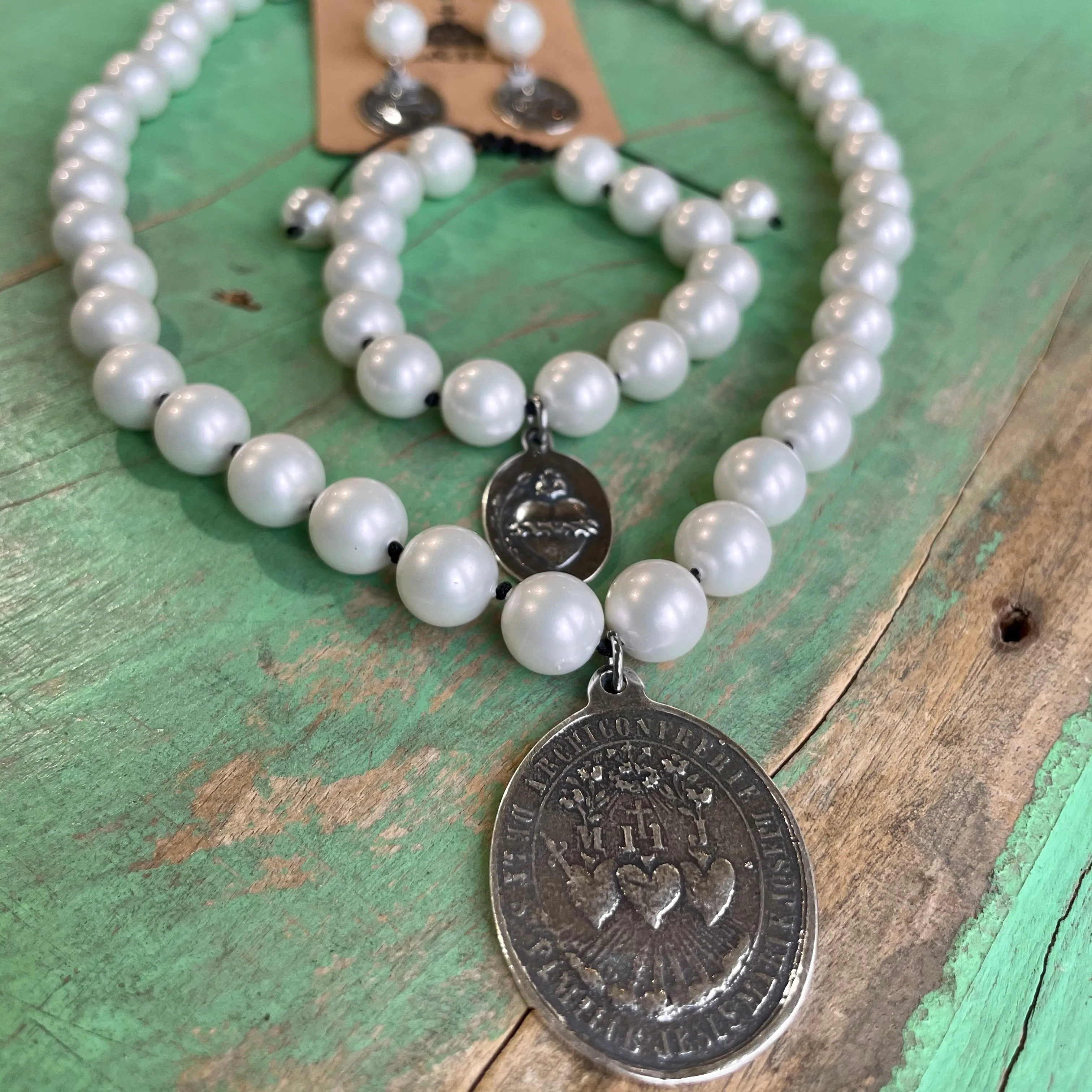 Pearl Holy Family Love Set