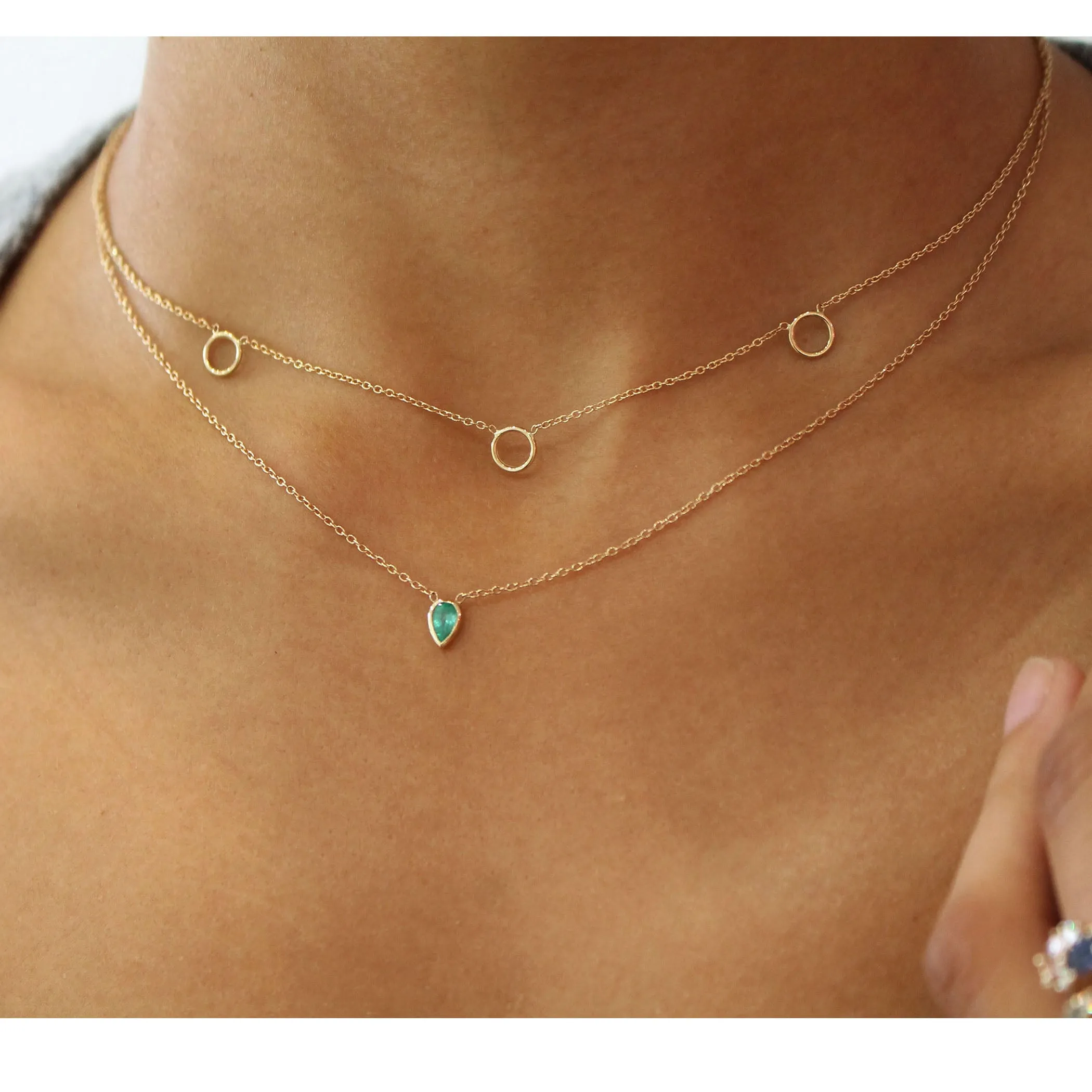 TINY CIRCLES TRIO NECKLACE